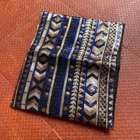 Small women’s clutches for party 😊 - Picture 3 of 4